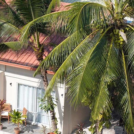 Готель Tme Retreats Dhigurah Дігура Екстер'єр фото