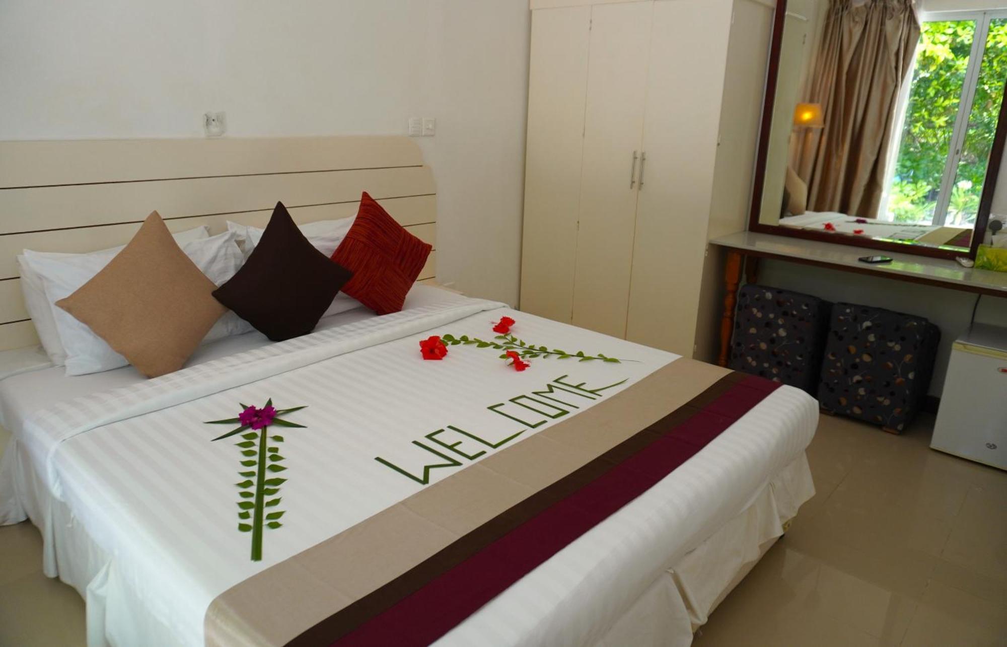Готель Tme Retreats Dhigurah Дігура Екстер'єр фото