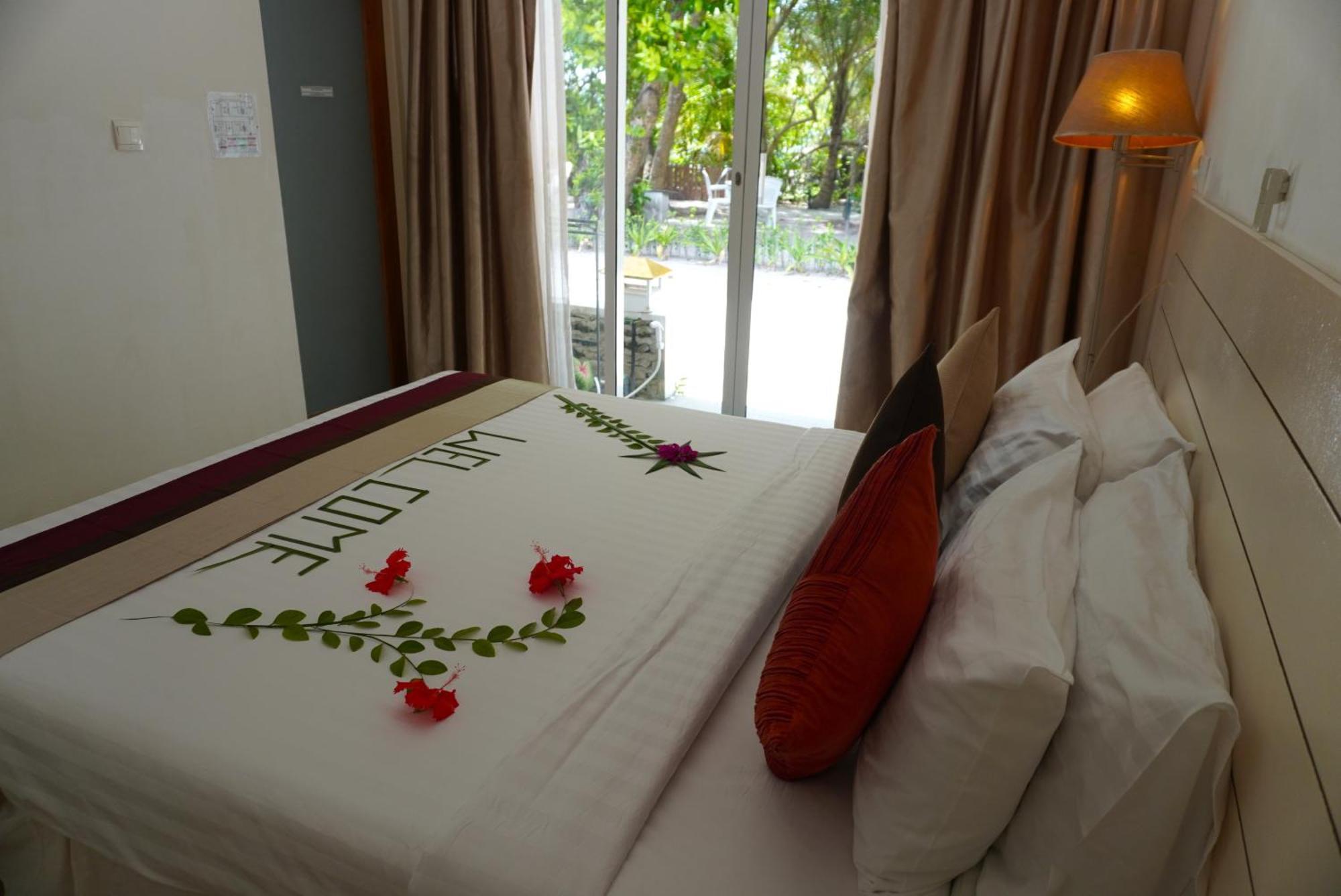 Готель Tme Retreats Dhigurah Дігура Екстер'єр фото